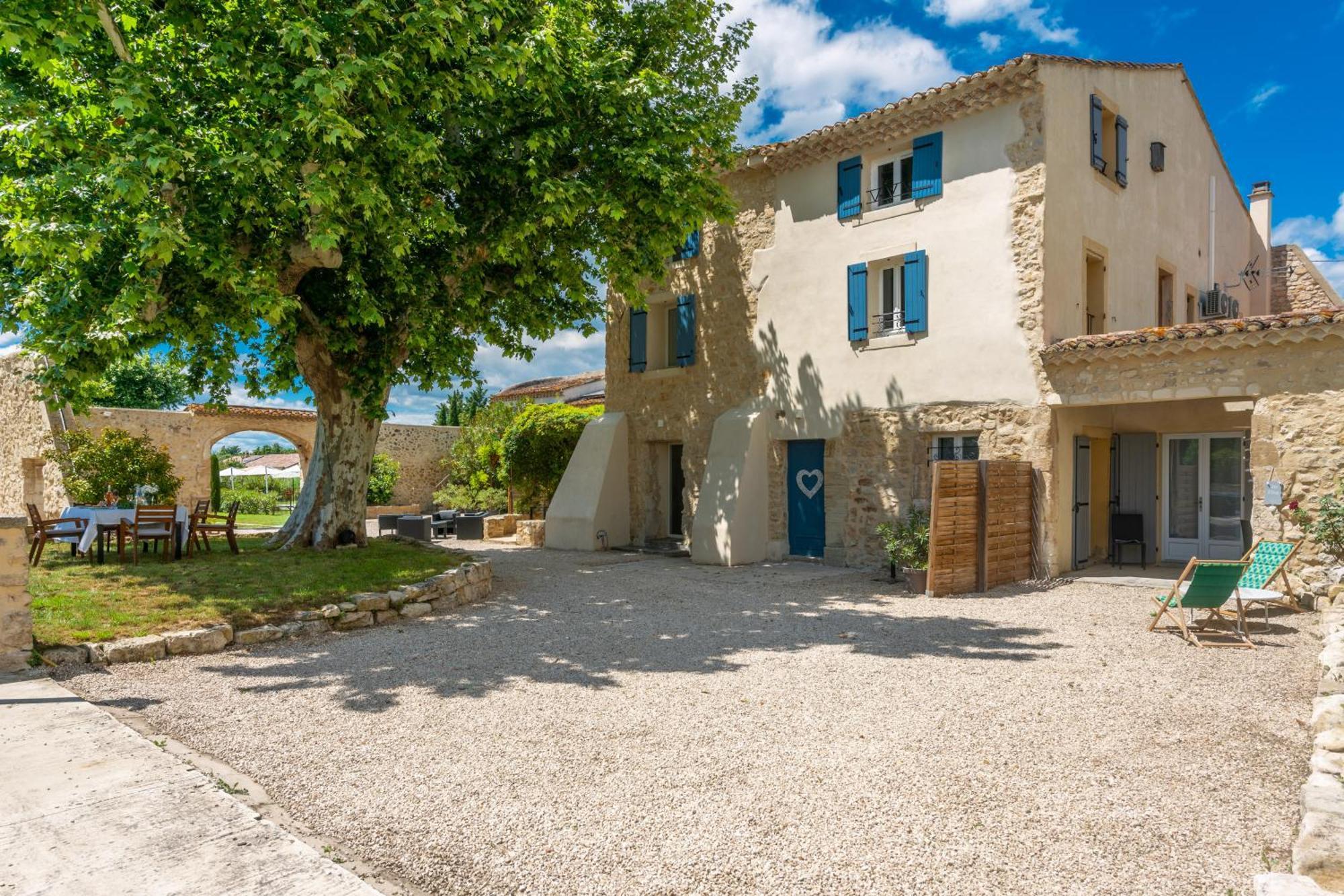 Le Mas De La Vincane Pernes-les-Fontaines Exterior photo